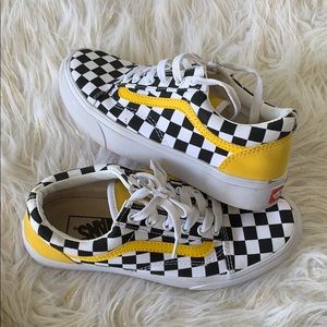 Multi checker vans